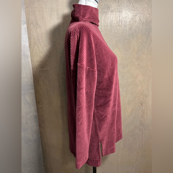 A New Day Burgundy Funnelneck Velvet Ribbed Tunic M - Picture 3 of 7
